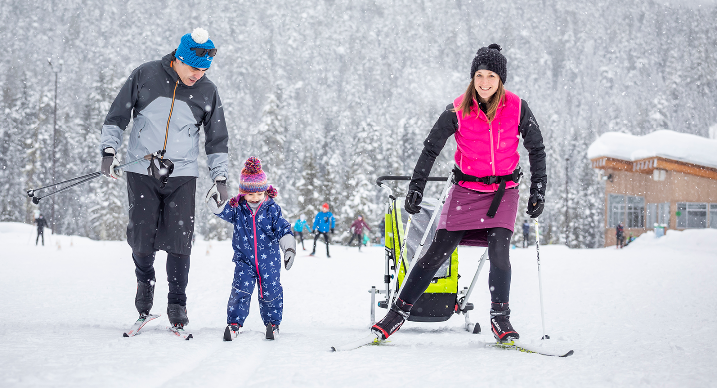 Family nordic skiing