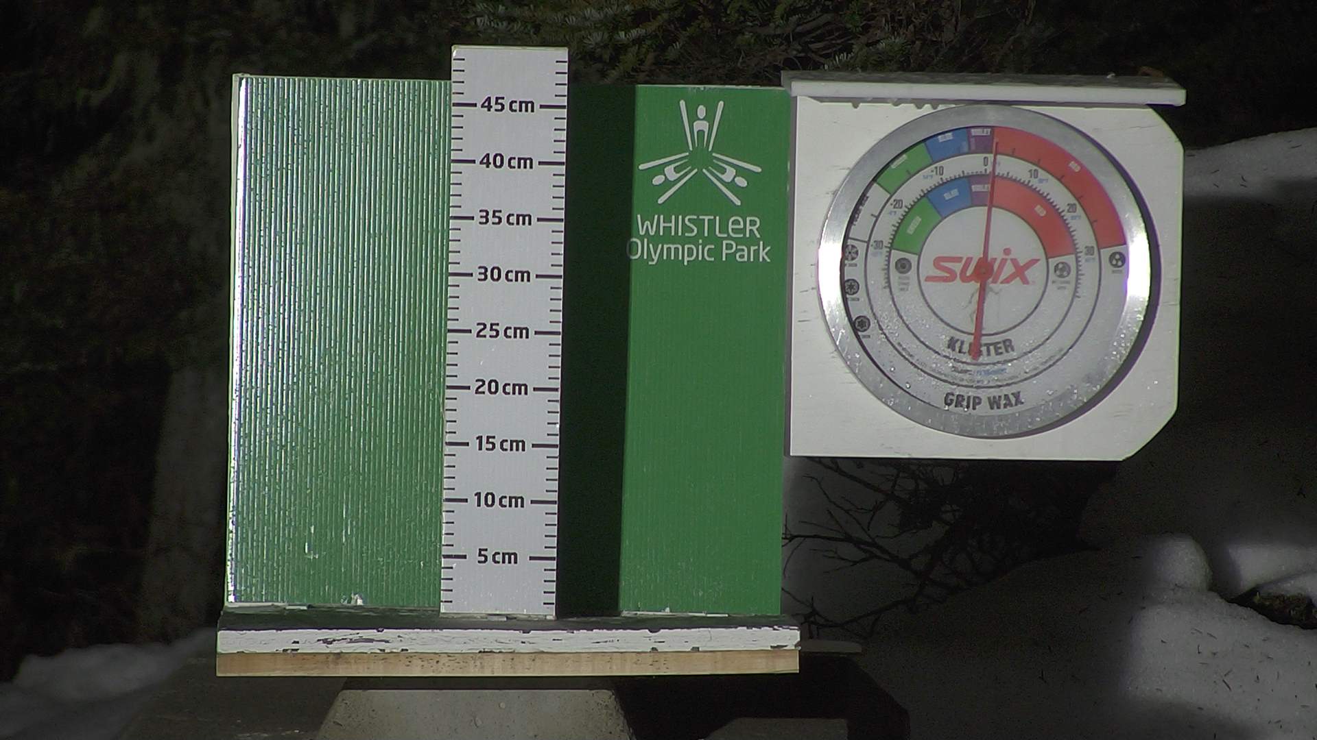 Snow stake cleared daily between 8:30–9:00am. Wax thermometer readings may be higher in direct morning sun.