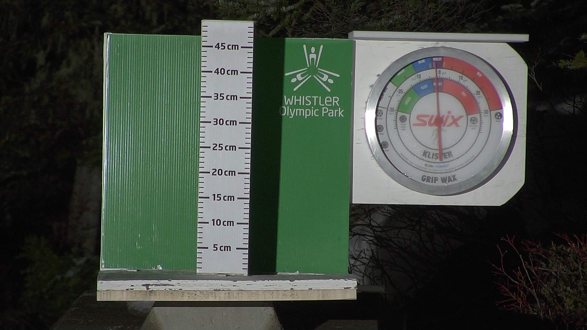 Snow stake cleared daily between 8:30–9:00am. Wax thermometer readings may be higher in direct morning sun.