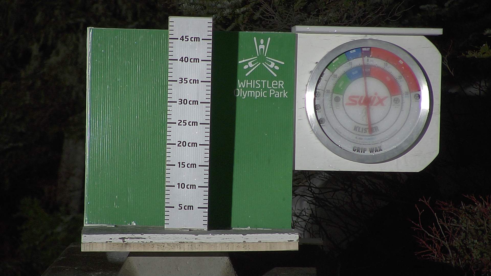 Snow stake cleared daily between 8:30–9:00am. Wax thermometer readings may be higher in direct morning sun.