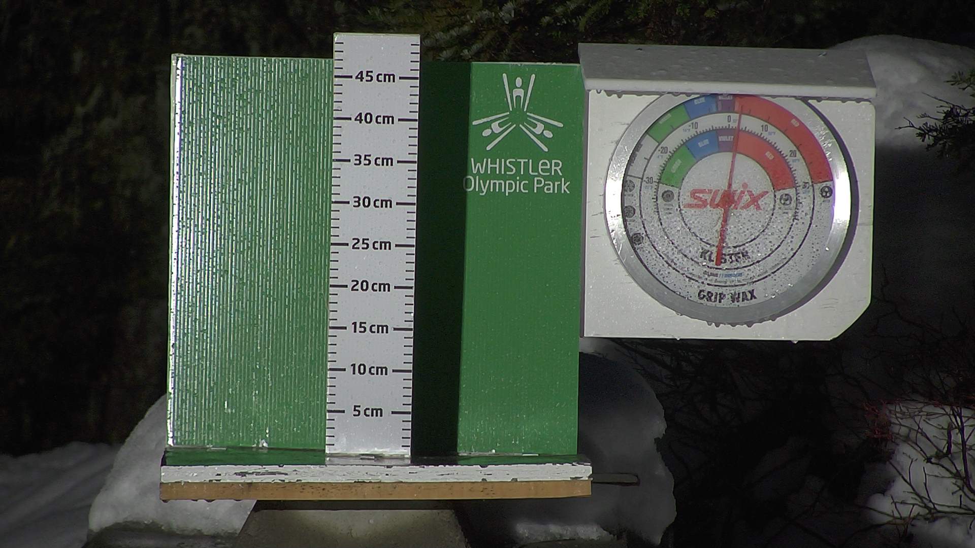 Snow stake cleared daily between 8:30–9:00am. Wax thermometer readings may be higher in direct morning sun.
