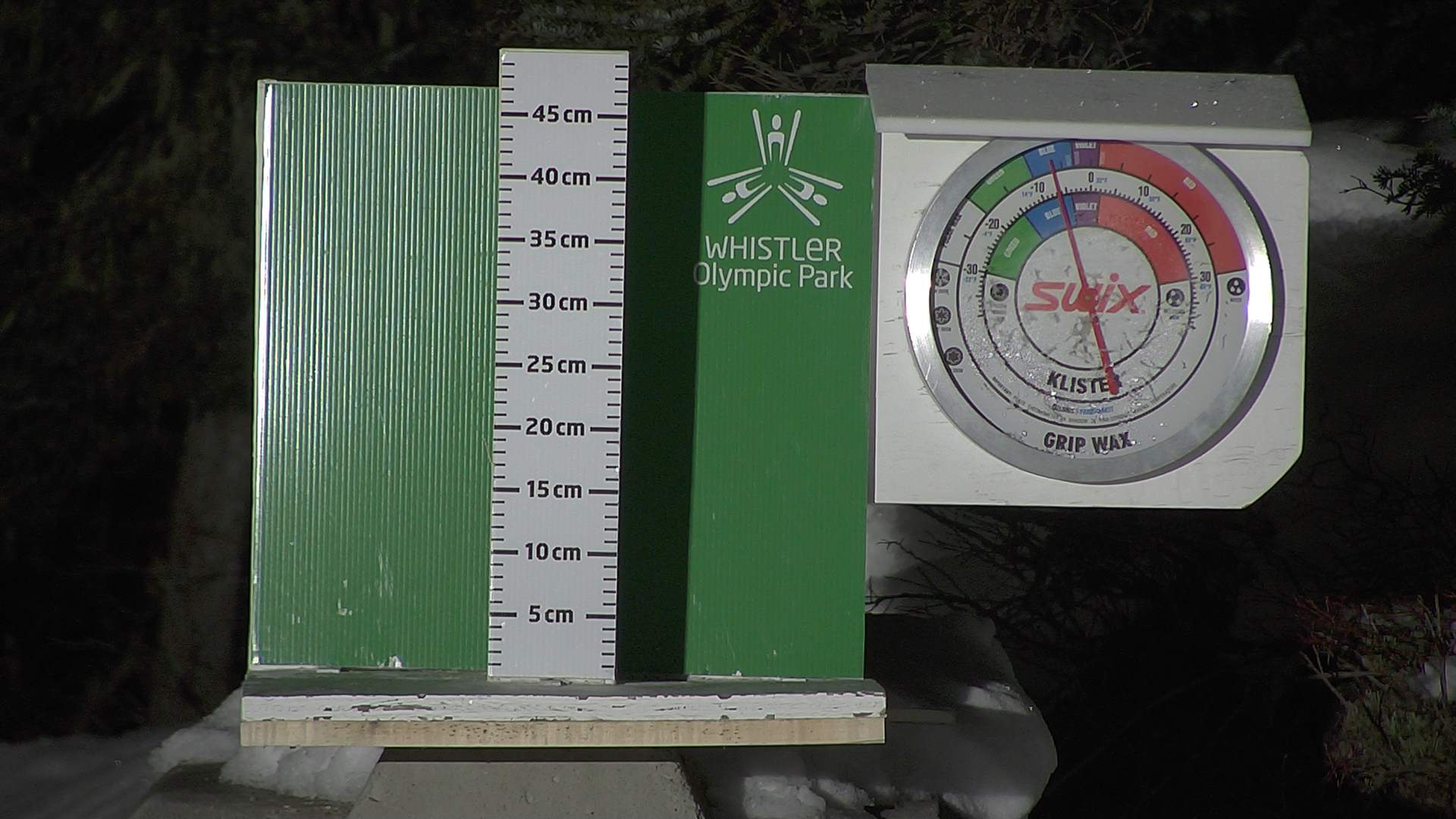 Snow stake cleared daily between 8:30–9:00am. Wax thermometer readings may be higher in direct morning sun.