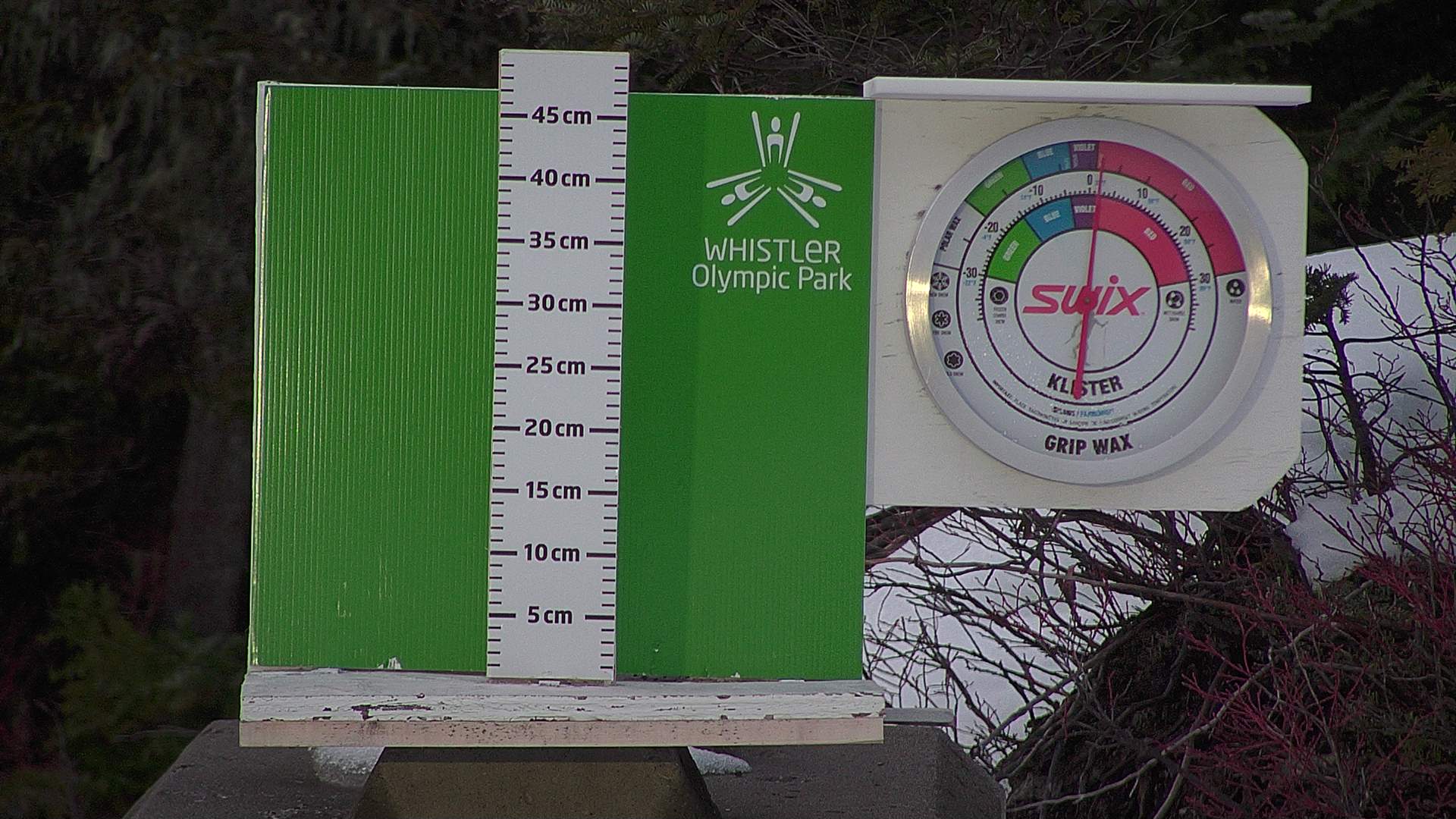 Snow stake cleared daily between 8:30–9:00am. Wax thermometer readings may be higher in direct morning sun.