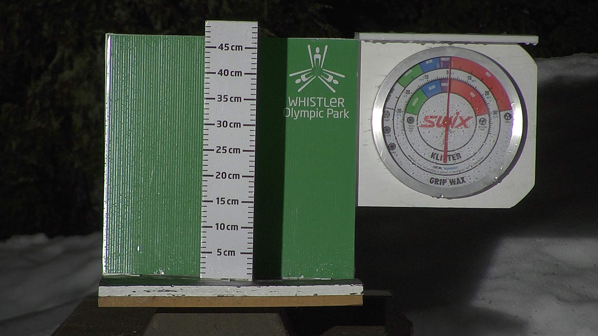 Snow stake cleared daily between 8:30–9:00am. Wax thermometer readings may be higher in direct morning sun.